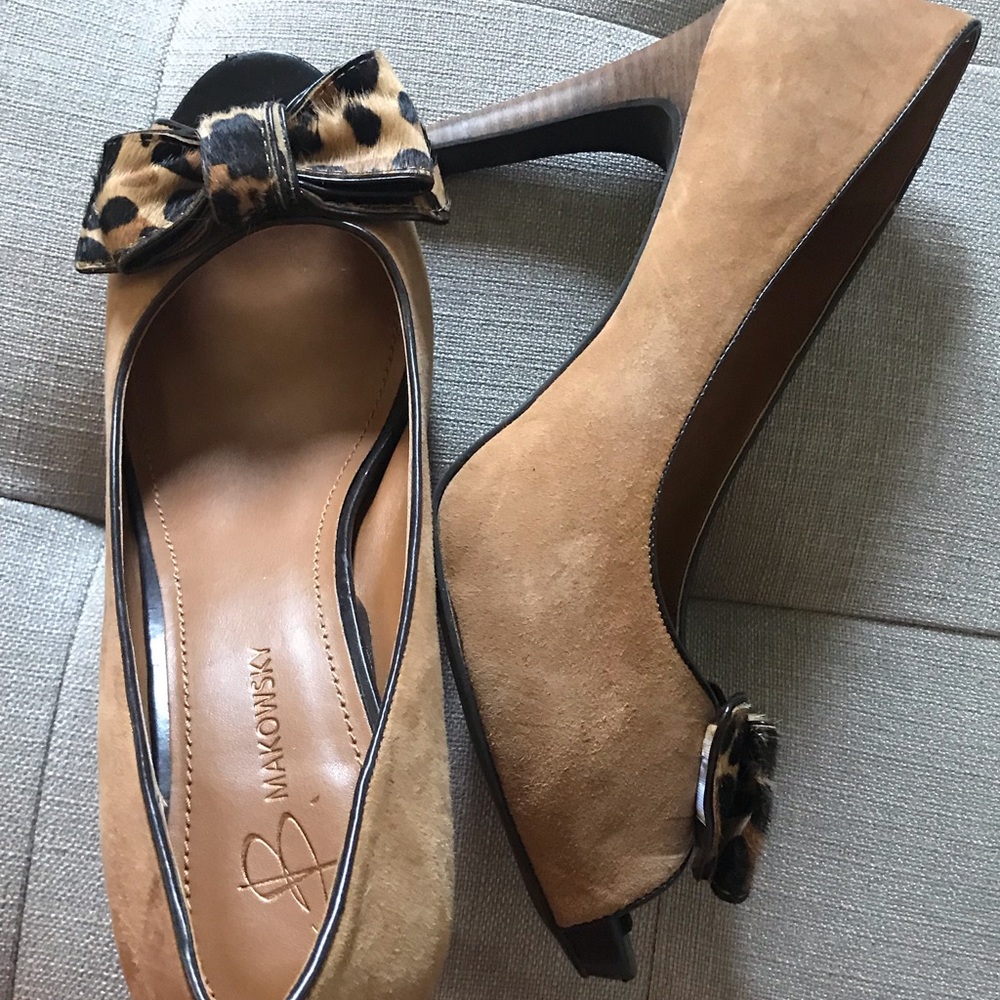 B Makowsky suede & calf-hair heels - Picture 3 of 11